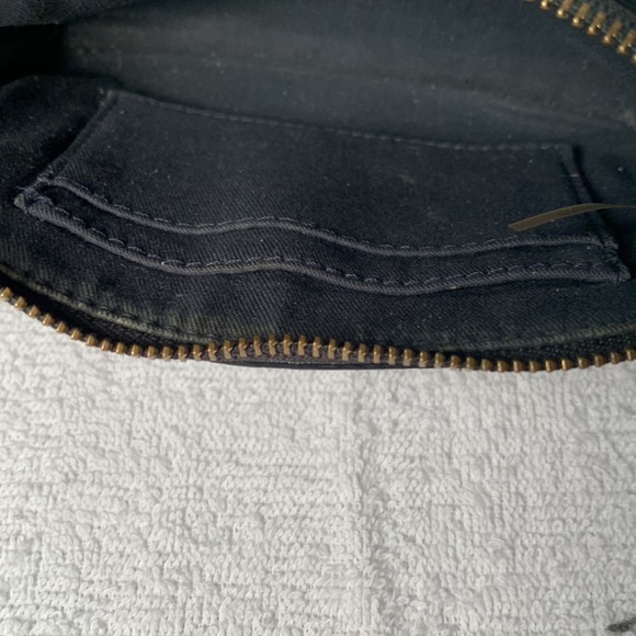 COACH JET BLACK WRISTLET - Picture 6 of 10